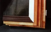 Pohled na vnější stranu renovovaného okna (vzorek)