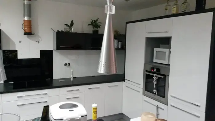 Skleněný obklad do kuchyně na míru