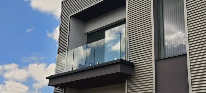 Prosklená konstrukce v exteriéru
